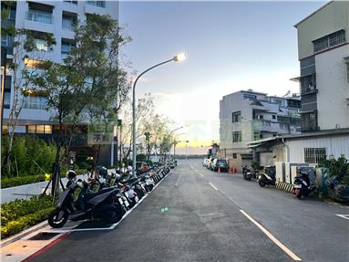 泰嘉拓真高坪效2+1大平車房屋室內格局與周邊環境
