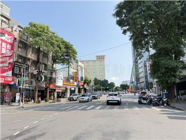 德賢商圈名流綠卡四房平車房屋室內格局與周邊環境