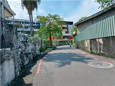 金華路209坪前後臨路別墅房屋室內格局與周邊環境