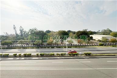 六甲省道30米路透天店面房屋室內格局與周邊環境