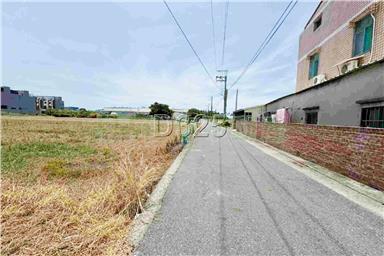 新吉工業區旁超便宜建地房屋室內格局與周邊環境