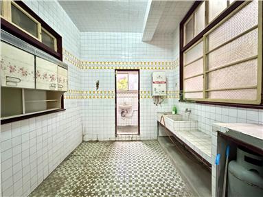 成功路深藏Pro店面房屋室內格局與周邊環境