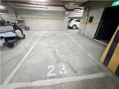 鼎山華廈1+2樓平車房屋室內格局與周邊環境