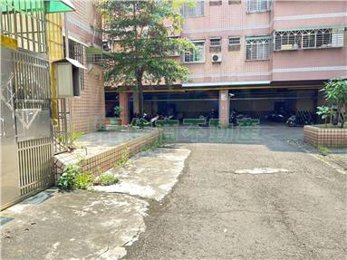 餐旅學明國宅邊間公寓一樓房屋室內格局與周邊環境