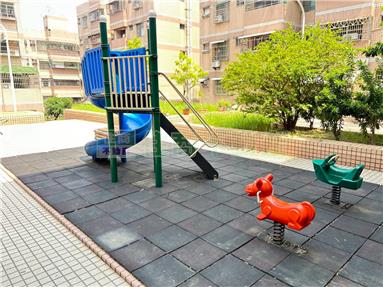 餐旅學明國宅邊間公寓一樓房屋室內格局與周邊環境