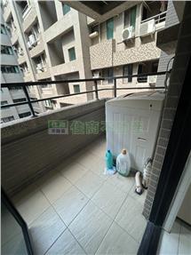 生態園區三房車位房屋室內格局與周邊環境