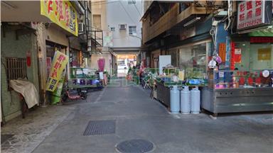 三多三和市場內透店房屋室內格局與周邊環境