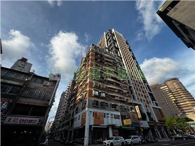 (尖美商圈)全新整理3+1生活房屋室內格局與周邊環境