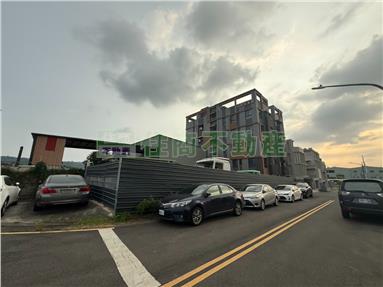 小港大坪頂雙面臨路大面寬建地房屋室內格局與周邊環境
