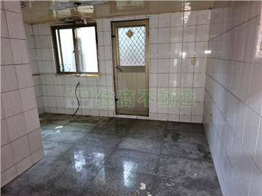中後庄低總價便宜騎樓透天房屋室內格局與周邊環境