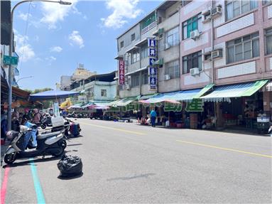 高醫吉林商圈絕版大地坪面寬透天房屋室內格局與周邊環境