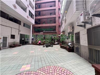 安平慶平公園最愛大廈雙套房房屋室內格局與周邊環境