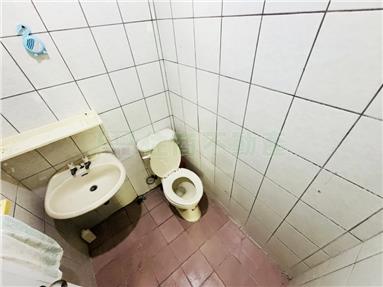 低總價布袋邊間大坪數透天房屋室內格局與周邊環境