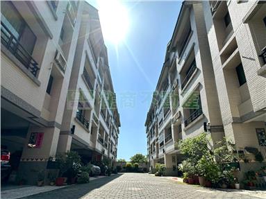仁德超值大中庭美車墅房屋室內格局與周邊環境