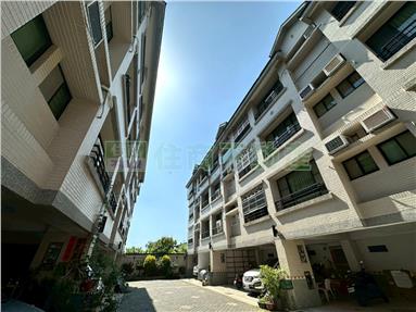 仁德超值大中庭美車墅房屋室內格局與周邊環境
