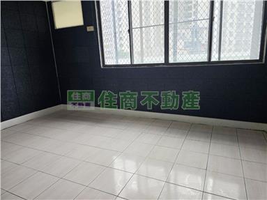 東區核心商圈富農街店住房屋室內格局與周邊環境