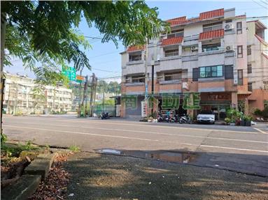 童年渡假村對面建地