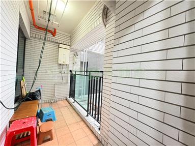 日光輕屋齡2房2衛美樓房屋室內格局與周邊環境