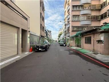 (專)近永華商圈三房車位房屋室內格局與周邊環境