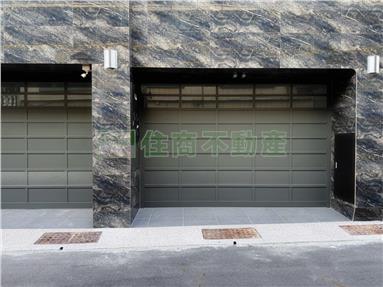 東區中華東商圈質感全新電梯墅房屋室內格局與周邊環境