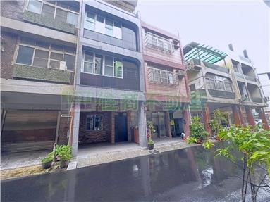 小港機場捷運翻新車庫透天房屋室內格局與周邊環境