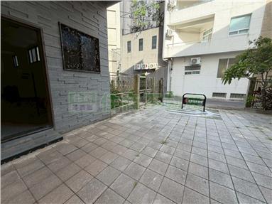 金華路220坪旗艦雙車店面房屋室內格局與周邊環境