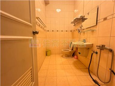 億載國小6套房大空間稀有店住房屋室內格局與周邊環境