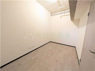 民生一號院大陽台2房全新未住房屋室內格局與周邊環境