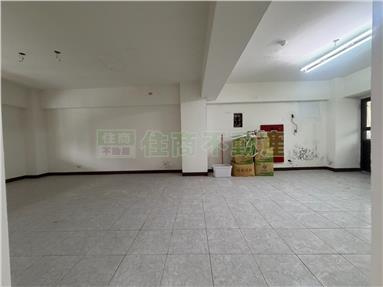 高雄岡山近重劃區面寬樓店房屋室內格局與周邊環境