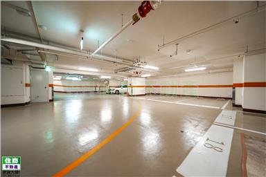 鑫巨蛋2高樓層三房平車房屋室內格局與周邊環境