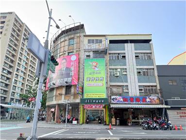 鼎山萬家福輕軌站旁透天金店房屋室內格局與周邊環境