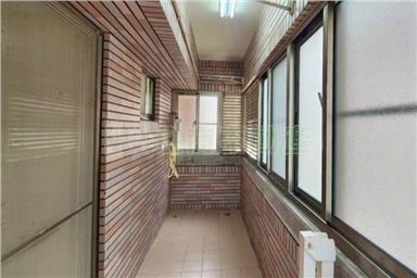 地中海屋況佳三面採光四房平車房屋室內格局與周邊環境
