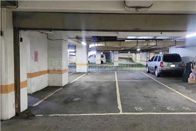 地中海屋況佳三面採光四房平車房屋室內格局與周邊環境