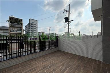 佳里市區鄰路朝南店住A房屋室內格局與周邊環境