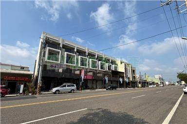 佳里市區鄰路朝南店住A房屋室內格局與周邊環境