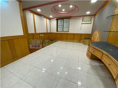 新台十七線右昌12米臨路大透天房屋室內格局與周邊環境