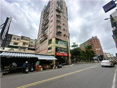 東區核心商圈高樓層景觀套房房屋室內格局與周邊環境