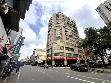 東區核心商圈高樓層景觀套房房屋室內格局與周邊環境