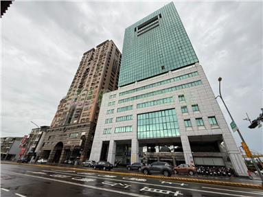 東區南台南站首席商辦電梯大樓房屋室內格局與周邊環境