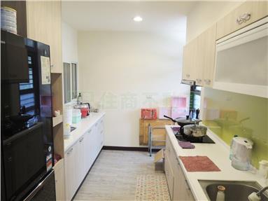 蘭潭DC百坪樓店房屋室內格局與周邊環境