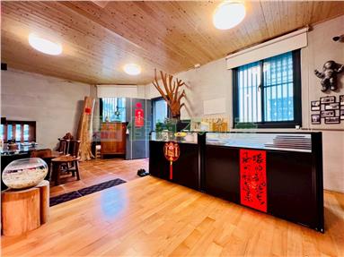 吳鳳南路邊間質感透天房屋室內格局與周邊環境