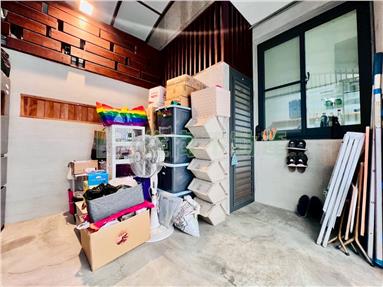 吳鳳南路邊間質感透天房屋室內格局與周邊環境