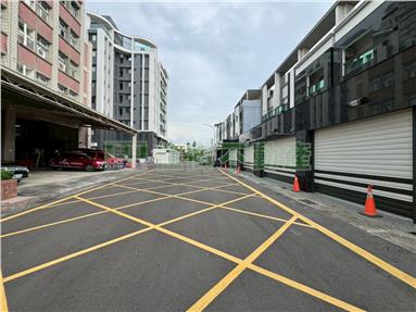 嘉工旁大面寬雙車電梯美別墅房屋室內格局與周邊環境