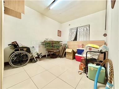 榮總大地坪車庫透天房屋室內格局與周邊環境