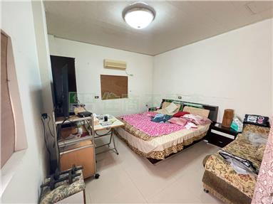 小港稀有庭院透天房屋室內格局與周邊環境