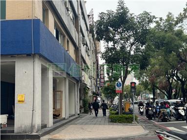 民族二路精華雙店面房屋室內格局與周邊環境