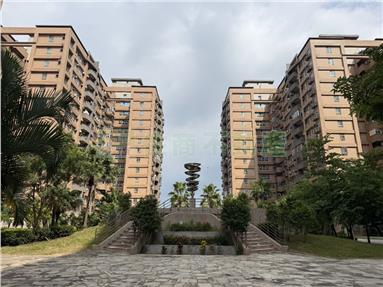 近捷運！高樓景觀明亮四房平車房屋室內格局與周邊環境