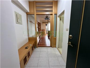 東橋芳鄰一房一廳景觀有車位房屋室內格局與周邊環境