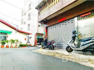 中華捷運商圈邊間自建透墅房屋室內格局與周邊環境