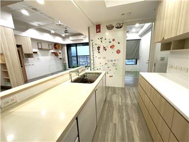 帝凡內三房平車房屋室內格局與周邊環境